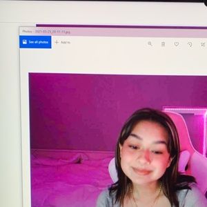 Meet your Posher, Mya